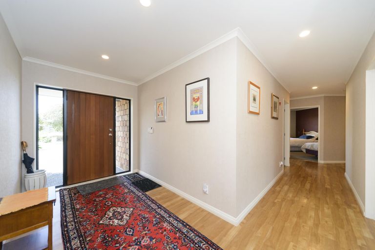 Photo of property in 17 Liberty Grove, Kelvin Grove, Palmerston North, 4414
