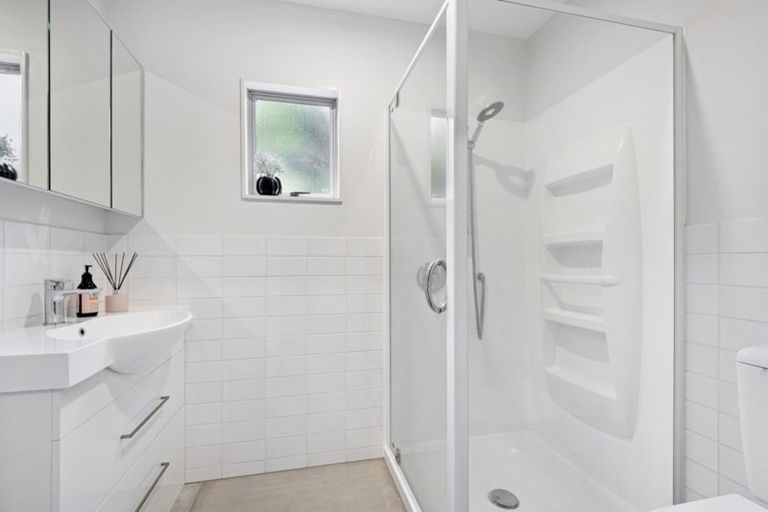 Photo of property in 19j Kabul Street, Khandallah, Wellington, 6035