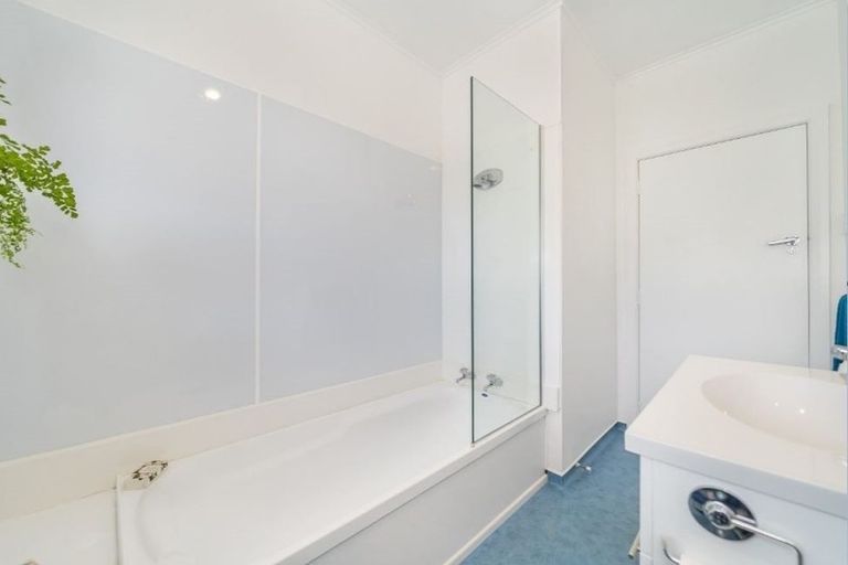 Photo of property in 21 Rawhiti Street, Stokes Valley, Lower Hutt, 5019