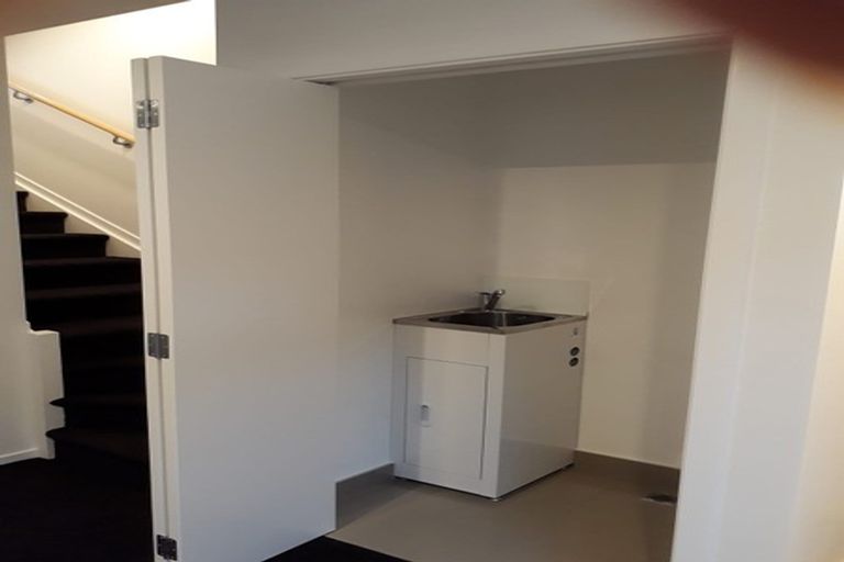 Photo of property in 19/15 Chivalry Road, Glenfield, Auckland, 0629