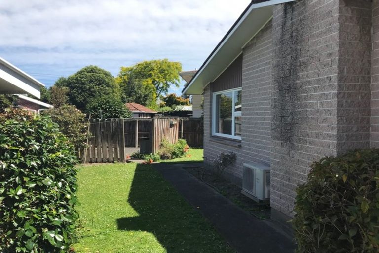 Photo of property in 2/24 Hartford Street, Burnside, Christchurch, 8053