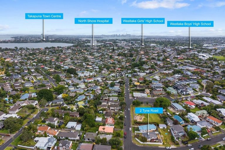 Photo of property in 2 Tyne Road, Forrest Hill, Auckland, 0620