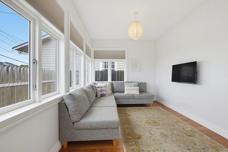Photo of property in 185 Coutts Street, Rongotai, Wellington, 6022