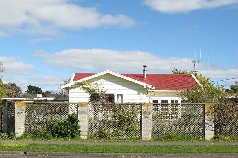 Photo of property in 22 Hammond Street, Marton, 4710