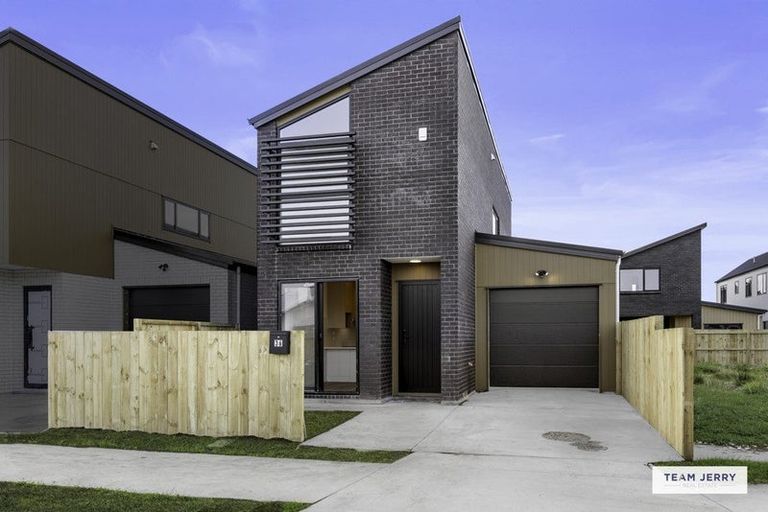 Photo of property in 36 Stableford Crescent, Opaheke, 2113