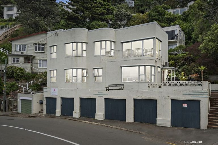 Photo of property in 110 Grafton Road, Roseneath, Wellington, 6011
