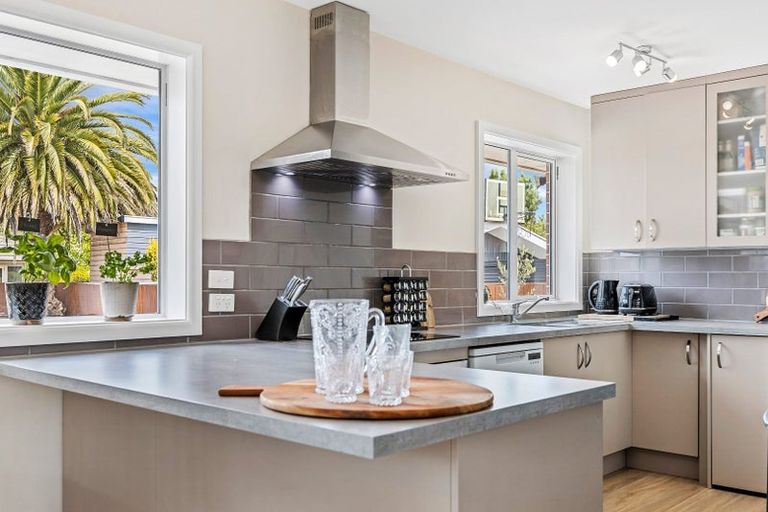 Photo of property in 95 Kendal Avenue, Burnside, Christchurch, 8053