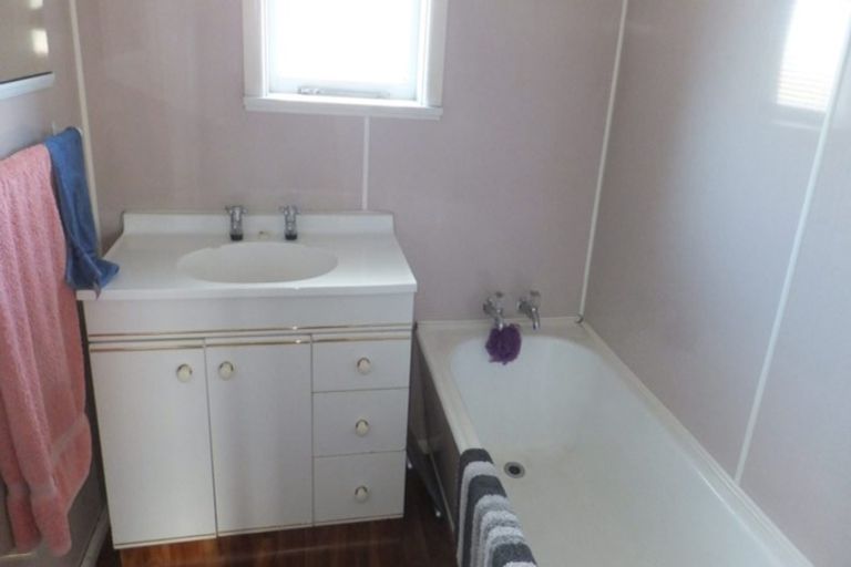 Photo of property in 93 Saint Johns Street, Woolston, Christchurch, 8062