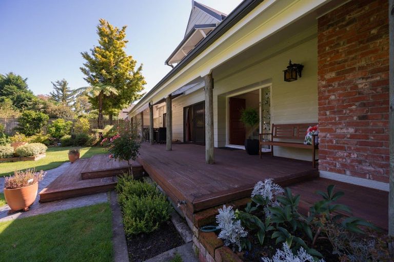 Photo of property in 236 Poraiti Road, Poraiti, Napier, 4182