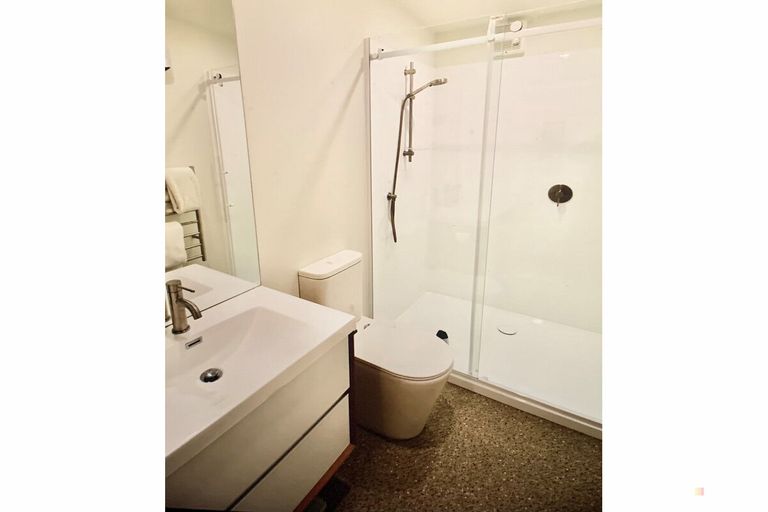 Photo of property in 43 Rhodes Street, Waimate, 7924