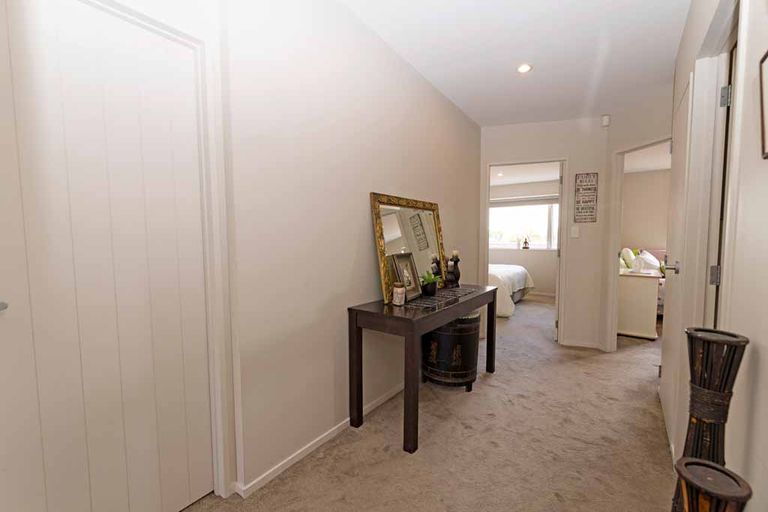 Photo of property in 15/45a Swanson Road, Henderson, Auckland, 0610