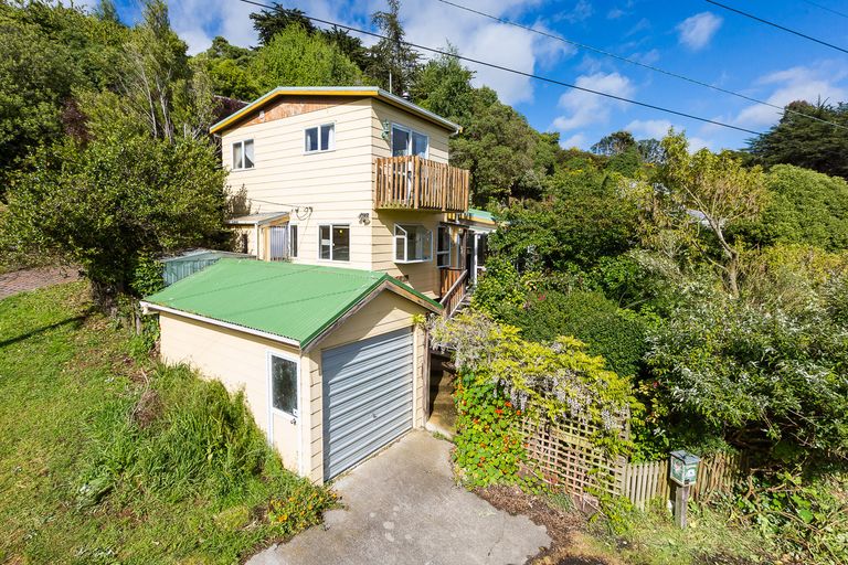 Photo of property in 24 Allans Beach Road, Portobello, Dunedin, 9014