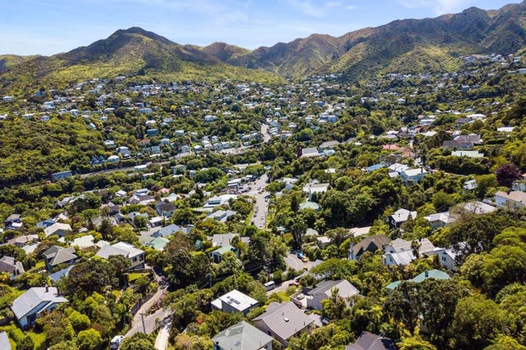 Photo of property in 31 Crofton Road, Ngaio, Wellington, 6035