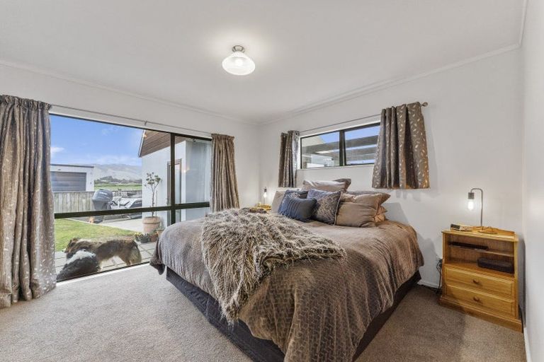 Photo of property in 10 Brendon Drive, Te Horo Beach, Otaki, 5581