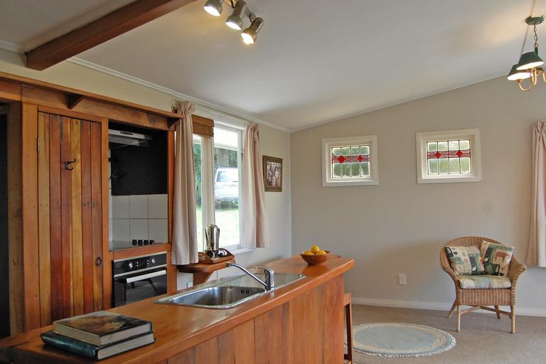 Photo of property in 542 Oneriri Road, Kaiwaka, 0573