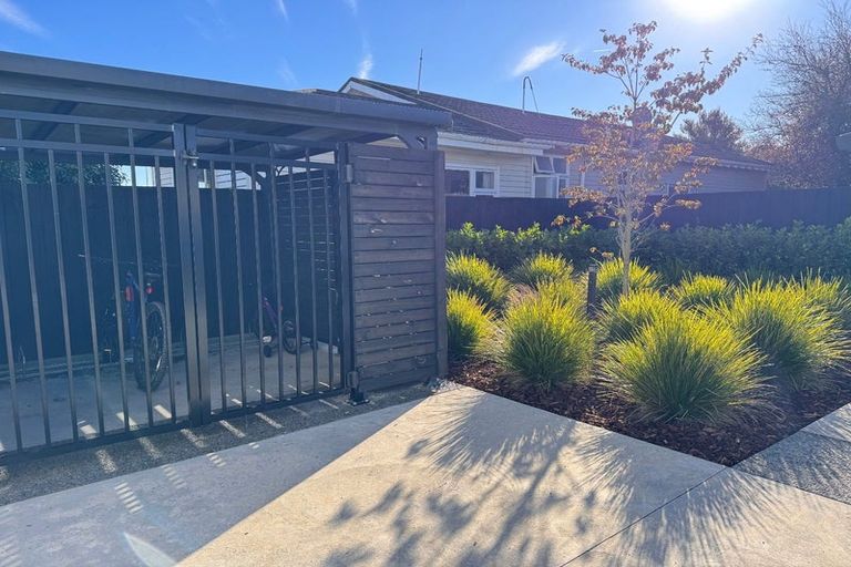 Photo of property in 2/84 Blenheim Road, Riccarton, Christchurch, 8011