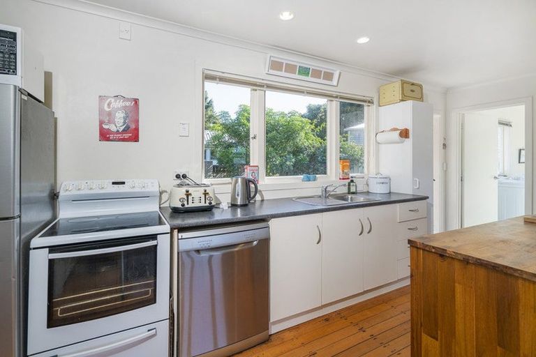 Photo of property in 5 South Highway East, Whitianga, 3510