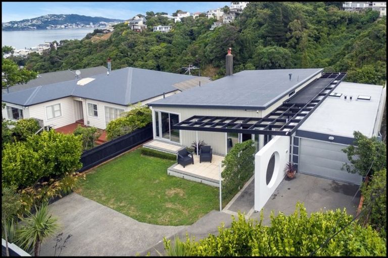 Photo of property in 49 Lohia Street, Khandallah, Wellington, 6035