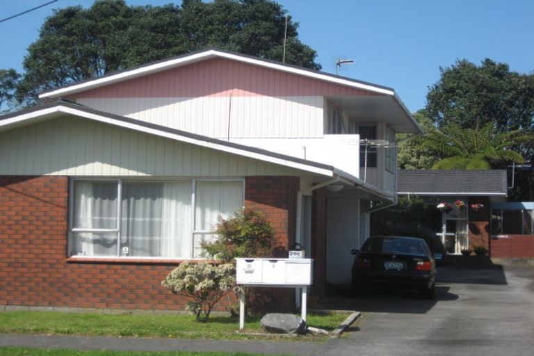 Photo of property in 29 Hine Street, New Plymouth, 4310