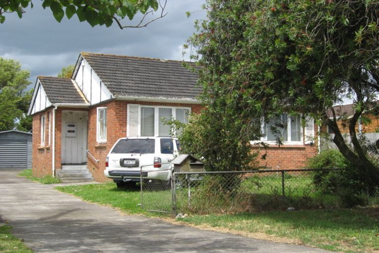 Photo of property in 2 Waterfront Road, Mangere Bridge, Auckland, 2022