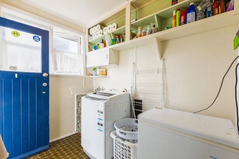 Photo of property in 32 Bibby Street, Waipawa, 4210