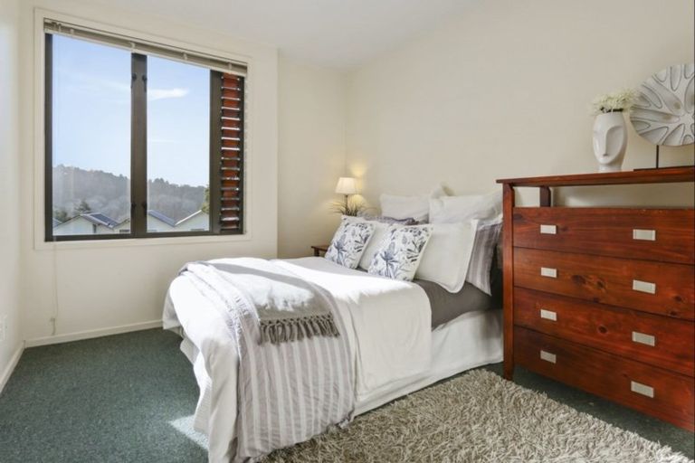 Photo of property in 27/11 The Avenue, Albany, Auckland, 0632