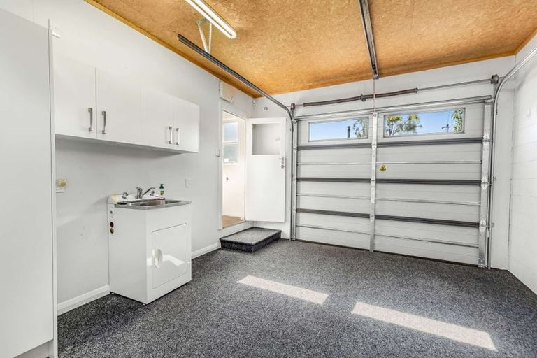 Photo of property in 42 Limbrick Street, Terrace End, Palmerston North, 4410