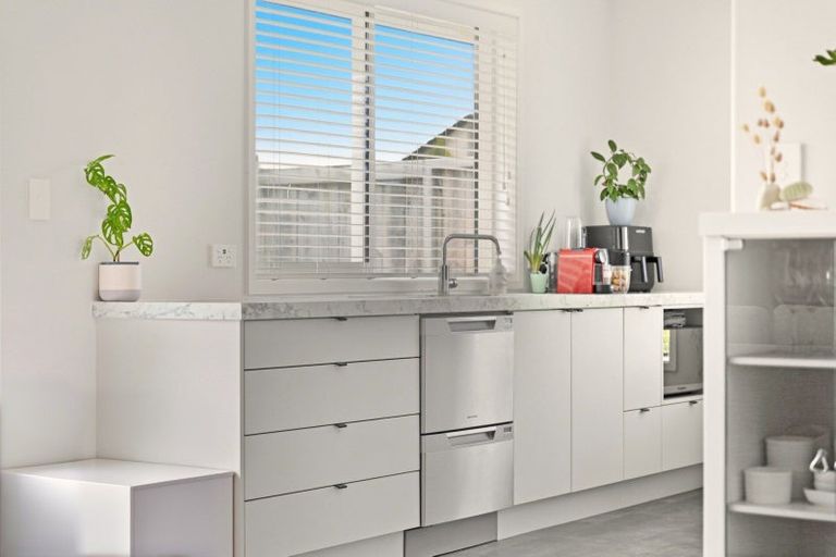 Photo of property in 3 Furlong Road, Papamoa, 3118