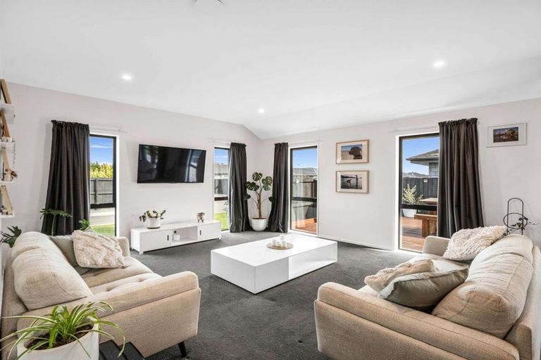 Photo of property in 78 Petries Road, Woodend, 7610