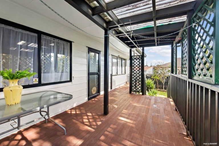 Photo of property in 1/25 De Quincey Terrace, Highland Park, Auckland, 2010