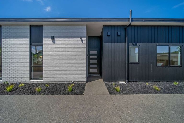 Photo of property in 1/557 Cranford Street, Papanui, Christchurch, 8052