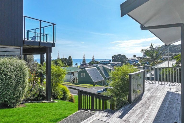 Photo of property in 208 Russell Bruce Place, Onemana, Whangamata, 3691