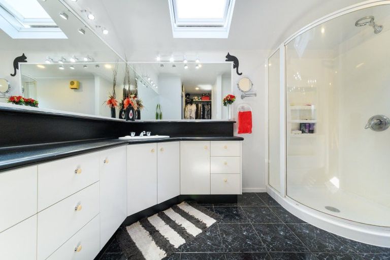 Photo of property in 6 Dougherty Place, Hokowhitu, Palmerston North, 4410