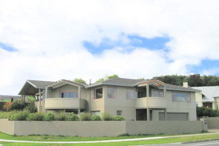 Photo of property in 69 Arrowsmith Avenue, Waipahihi, Taupo, 3330