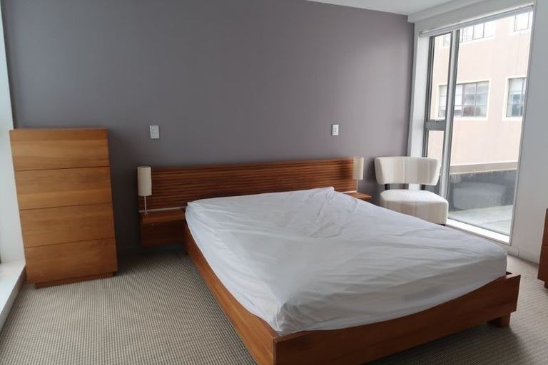 Photo of property in Portal Apartments, 42 Cable Street, Te Aro, Wellington, 6011