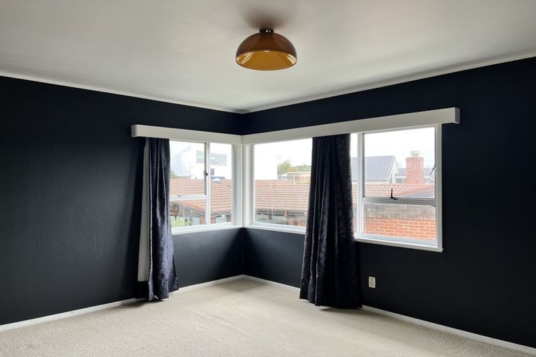 Photo of property in 11 Whitby Crescent, Mairangi Bay, Auckland, 0630