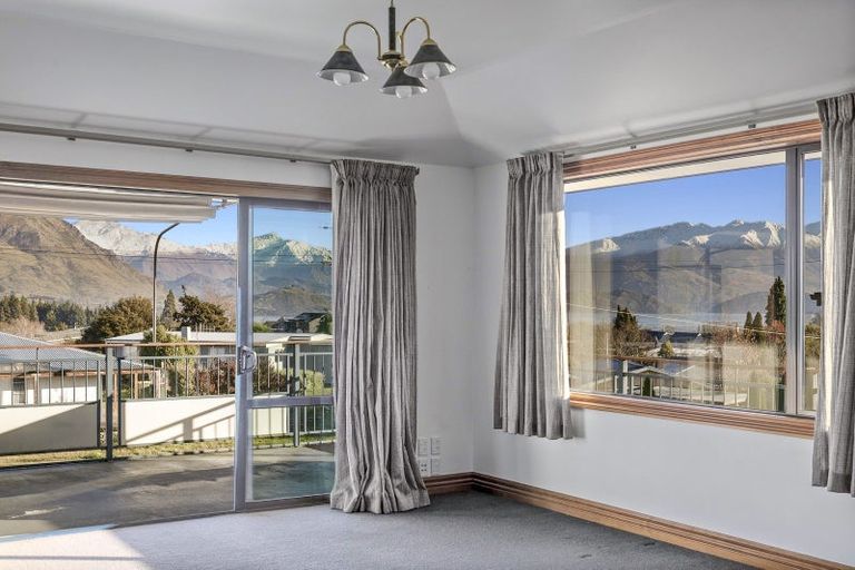 Photo of property in 49 Totara Terrace, Wanaka, 9305