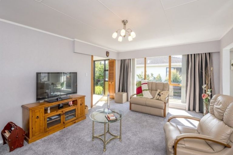 Photo of property in 44 Rimu Street, Levin, 5510