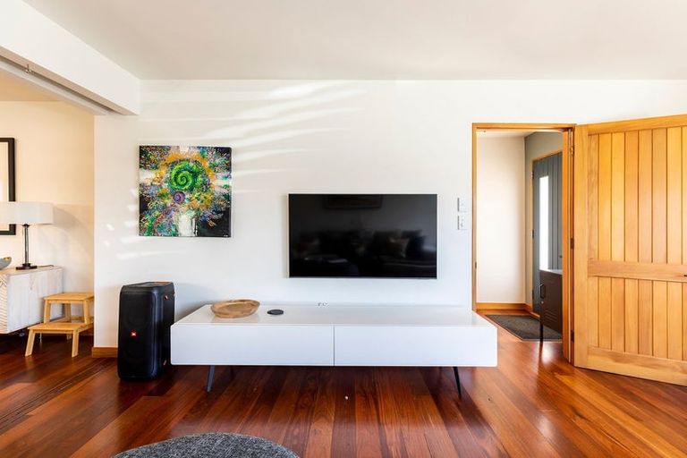 Photo of property in 39b Braithwaite Street, Karori, Wellington, 6012