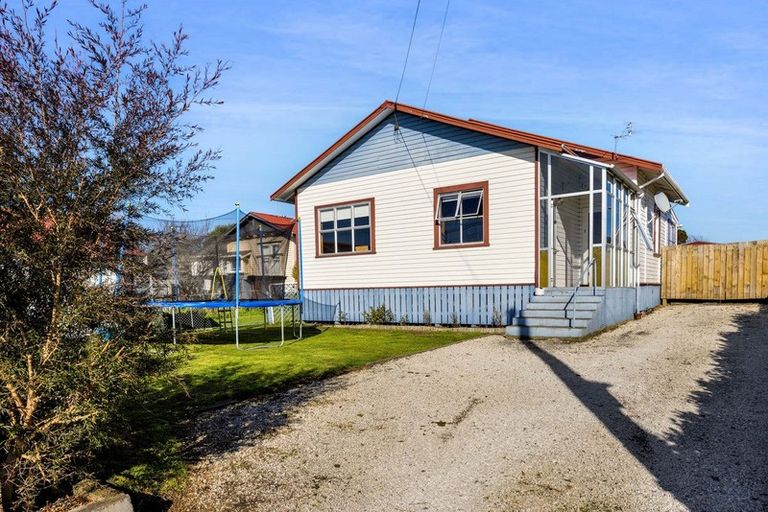 Photo of property in 13 Campbell Street, Hawera, 4610