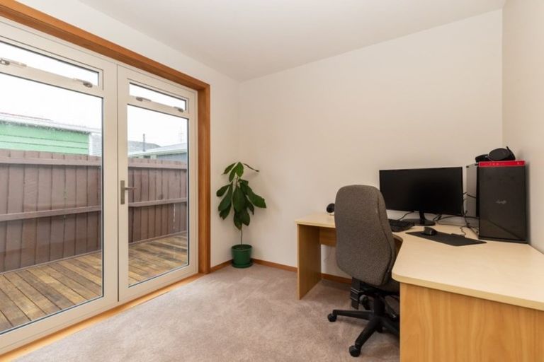 Photo of property in 2/128 Foremans Road, Islington, Christchurch, 8042