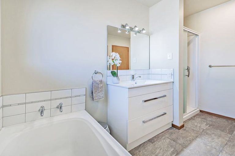 Photo of property in 6 Kintyre Drive, Broomfield, Christchurch, 8042