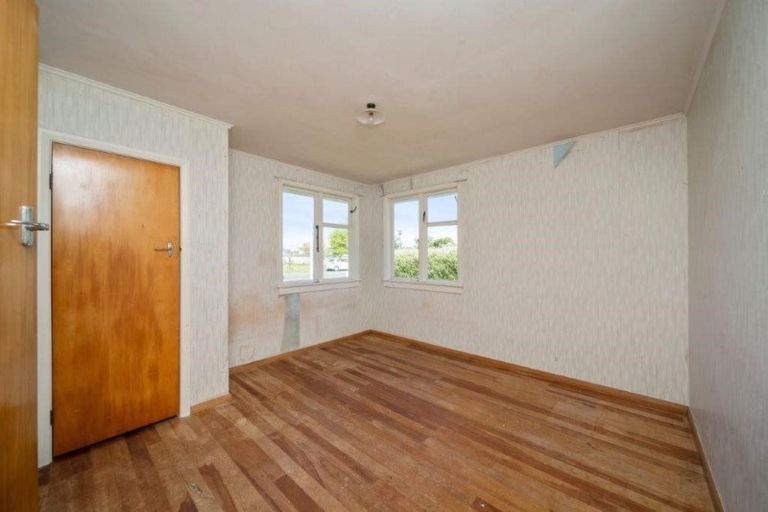 Photo of property in 41 Iredale Road, Hawera, 4610