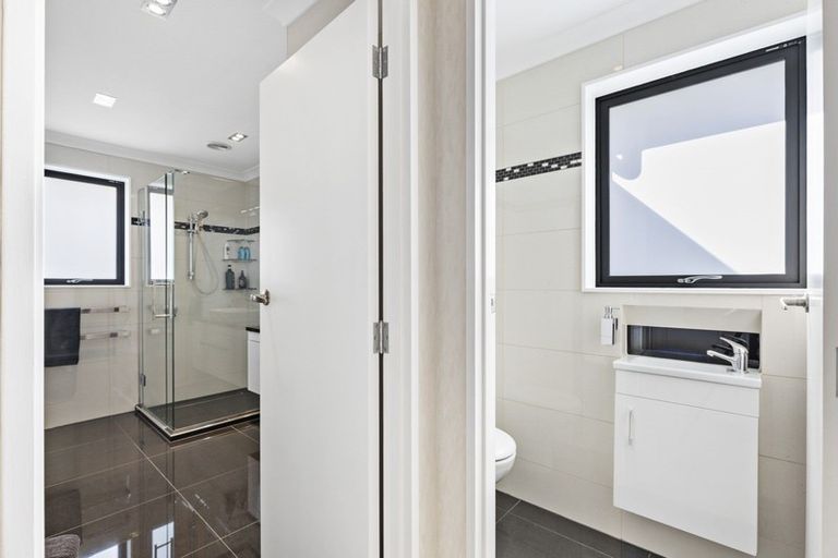 Photo of property in 6 Humphries Place, Awapuni, Palmerston North, 4412