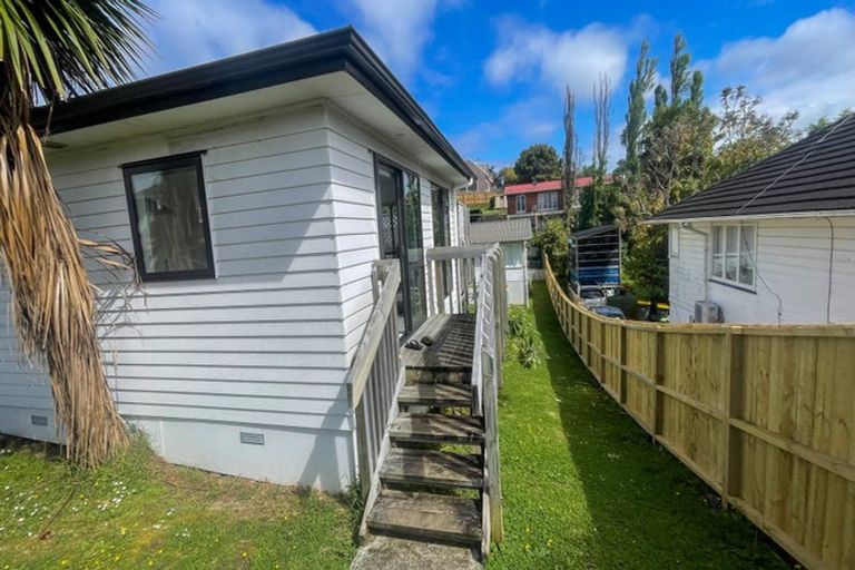 Photo of property in 1/23a Tomo Street, New Lynn, Auckland, 0600