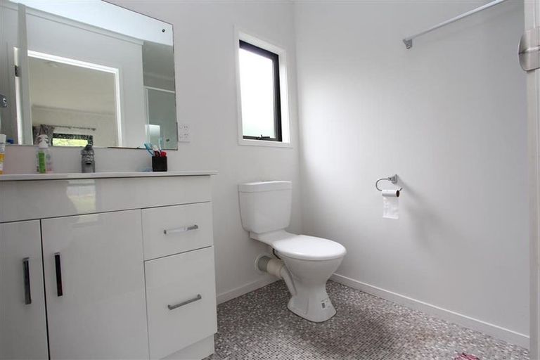 Photo of property in 19 Matipo Crescent, Pukete, Hamilton, 3200