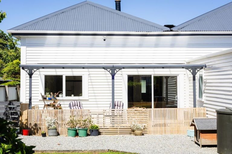 Photo of property in 19 Winnie Street, Greymouth, 7805