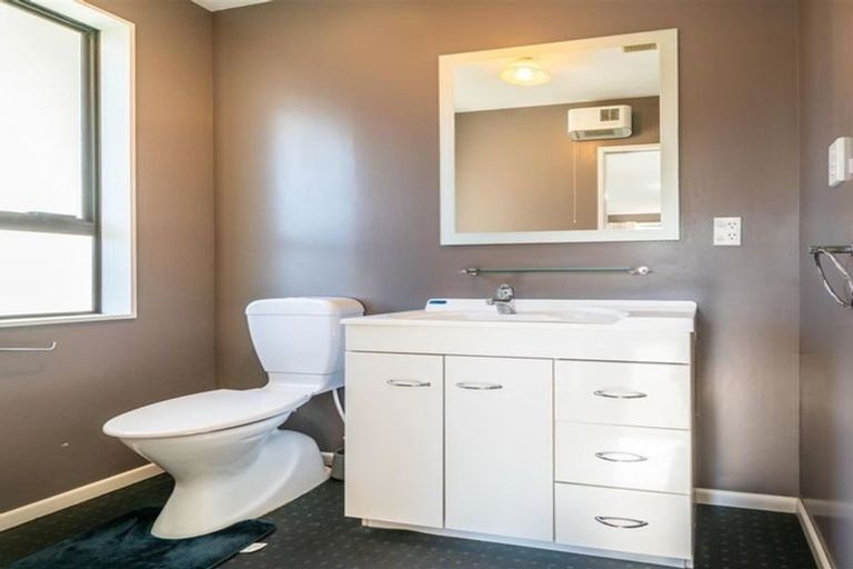 Photo of property in 76 Cheyenne Street, Sockburn, Christchurch, 8042