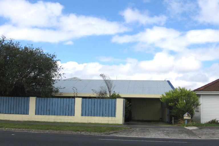 Photo of property in 232 Hillsborough Road, Hillsborough, Auckland, 1042