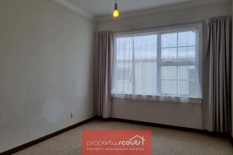 Photo of property in 175a Tukapa Street, Westown, New Plymouth, 4310